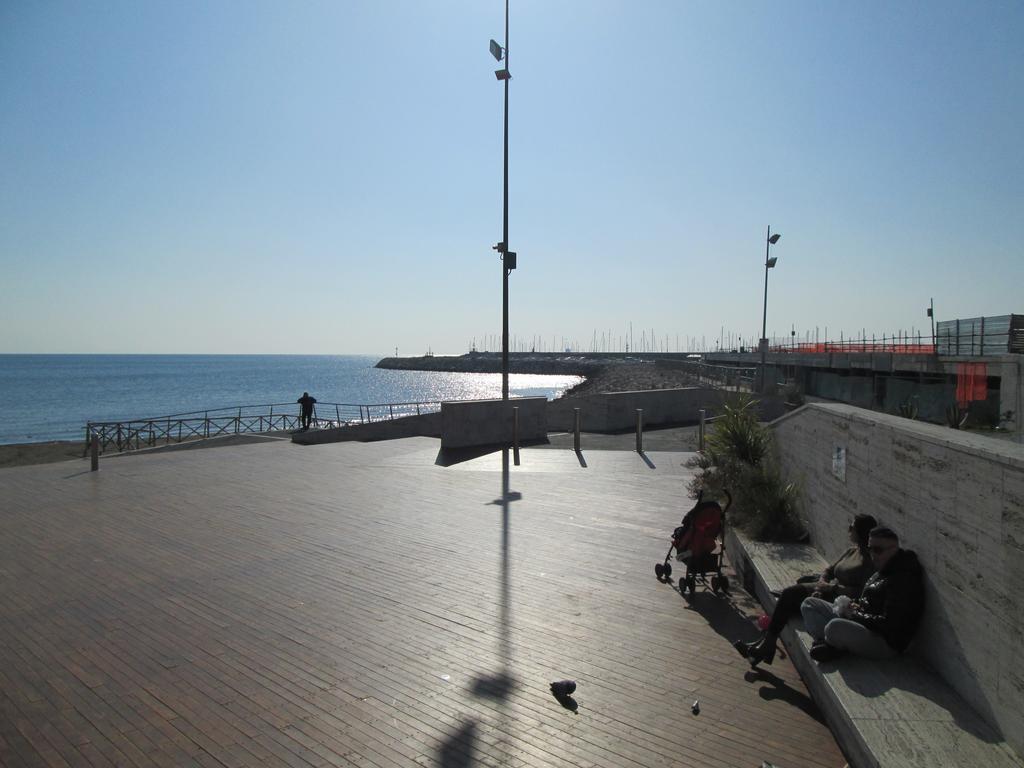 Blu Mare Apartment ซาแลร์โน ภายนอก รูปภาพ